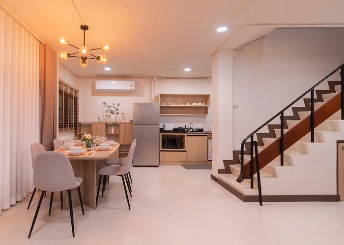 Thonglor|spacious 4br4ba, Fast-wifi, Netflix, Shop Bangkok